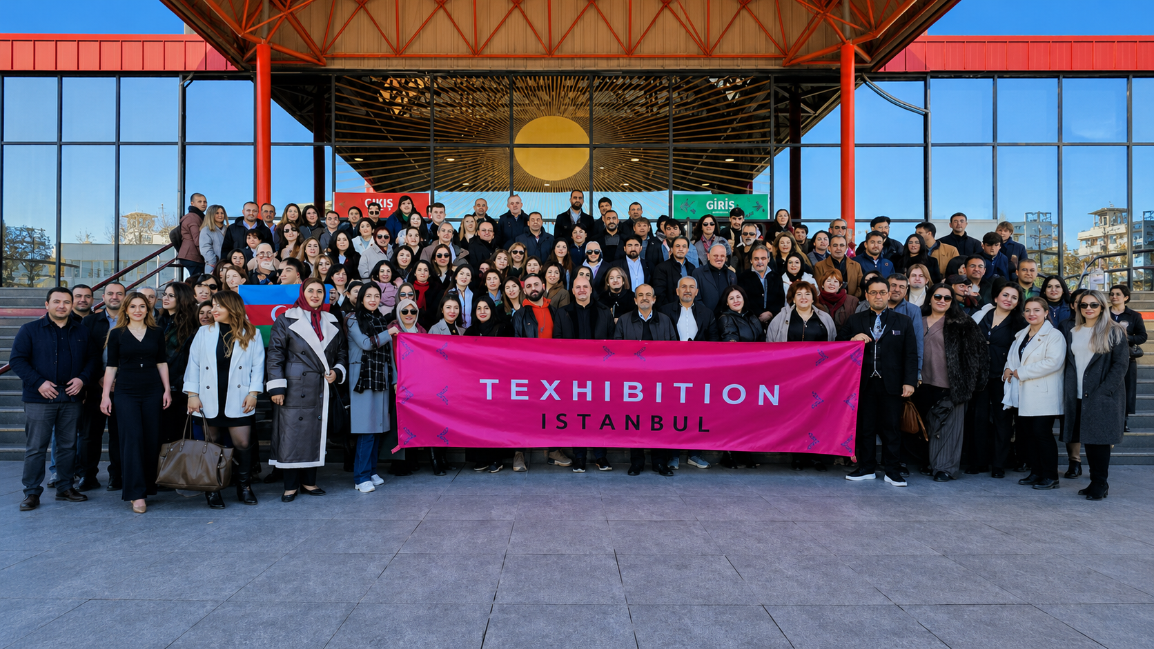 TEXHIBITION Istanbul: коллективное фото участников прошлых лет 